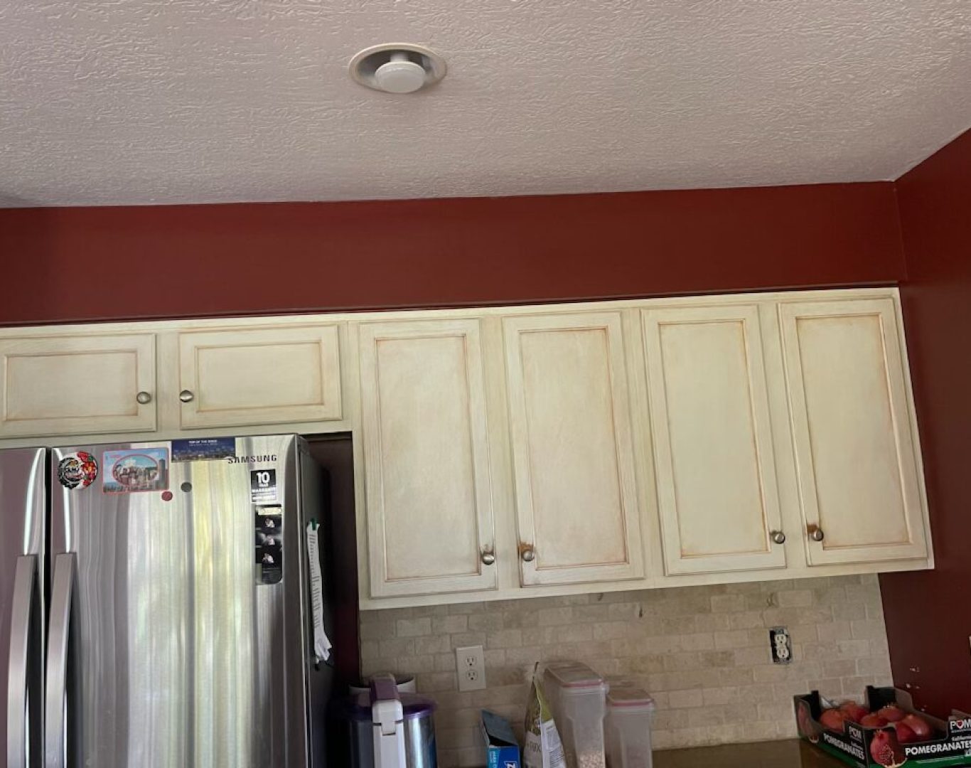 Green Diamond Painting team applying interior paint in a Dublin, OH home.