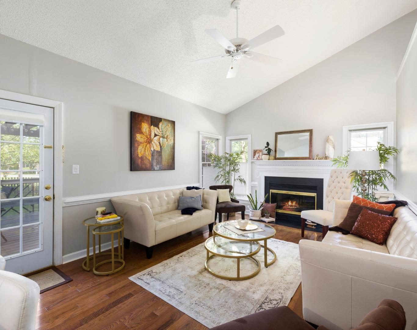 Professional Residential Painting in Reynoldsburg, OH for interior walls, ceilings, and detailed trim painting