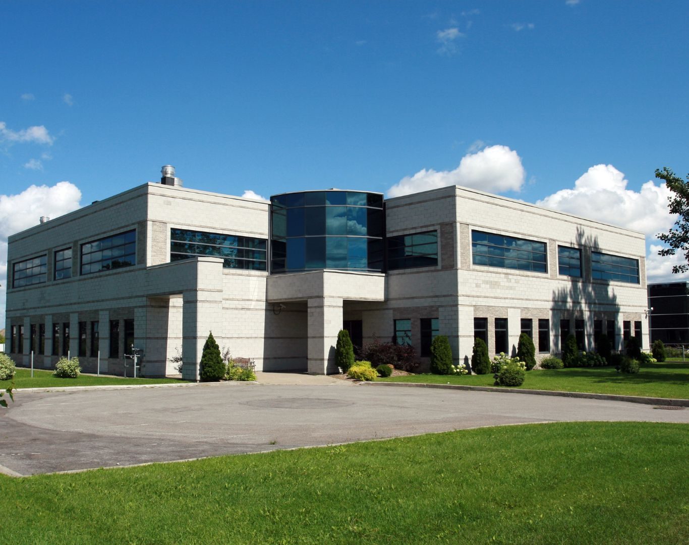 Reliable commercial painting near me in New Albany, OH for interior and exterior updates